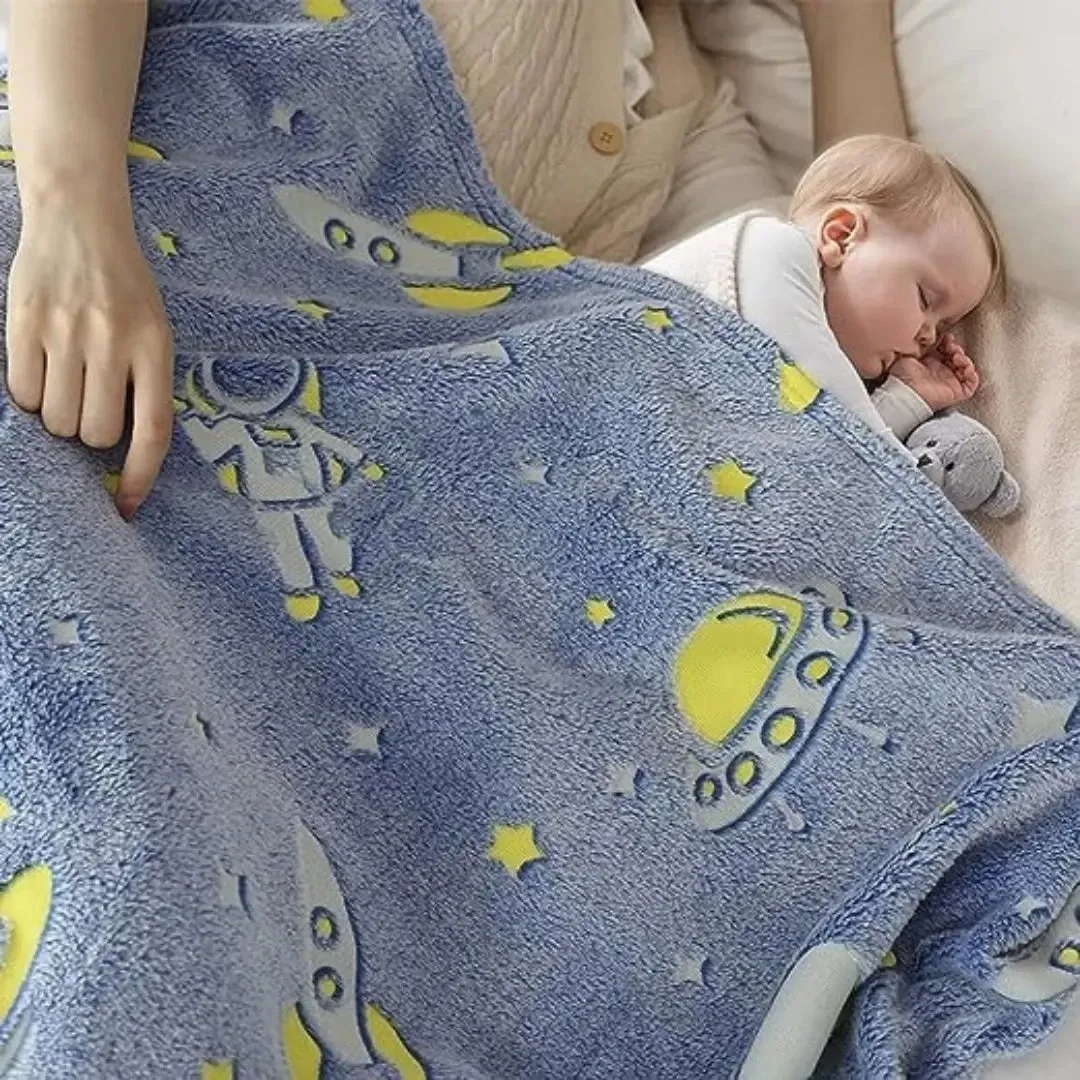 Astronaut Glow Blanket, 0-15 years| Glow In The Dark Blanket For Kids | Ultra-soft & Lightweight
