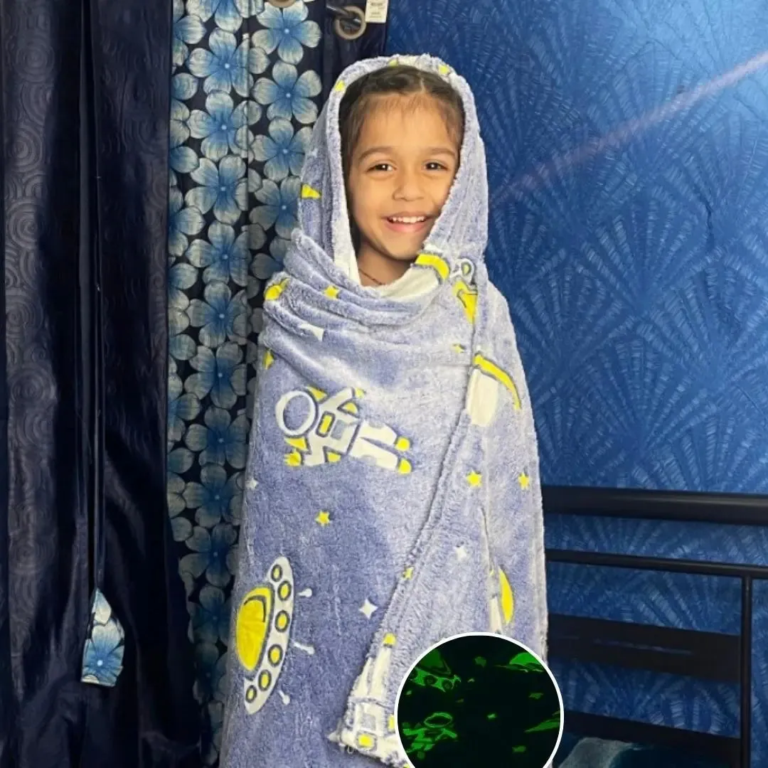 Astronaut Glow Blanket, 0-15 years| Glow In The Dark Blanket For Kids | Ultra-soft & Lightweight