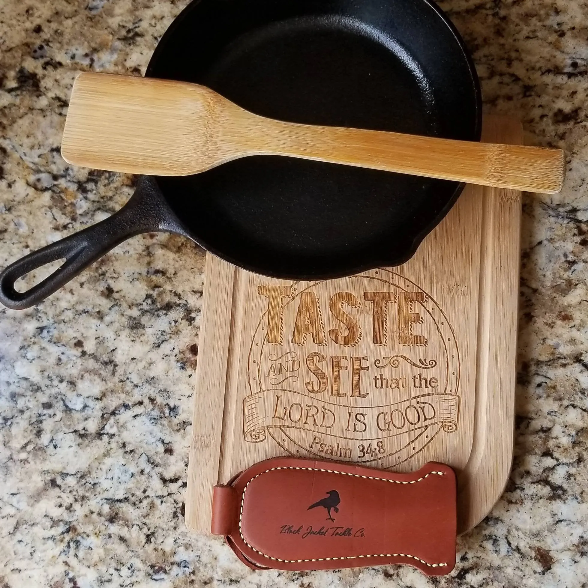 Cast Iron Skillet Handle Holder