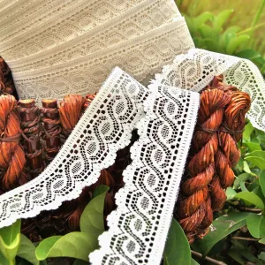 Chain-like Light Beige Scalloped Lace Trim 1⅝" wide