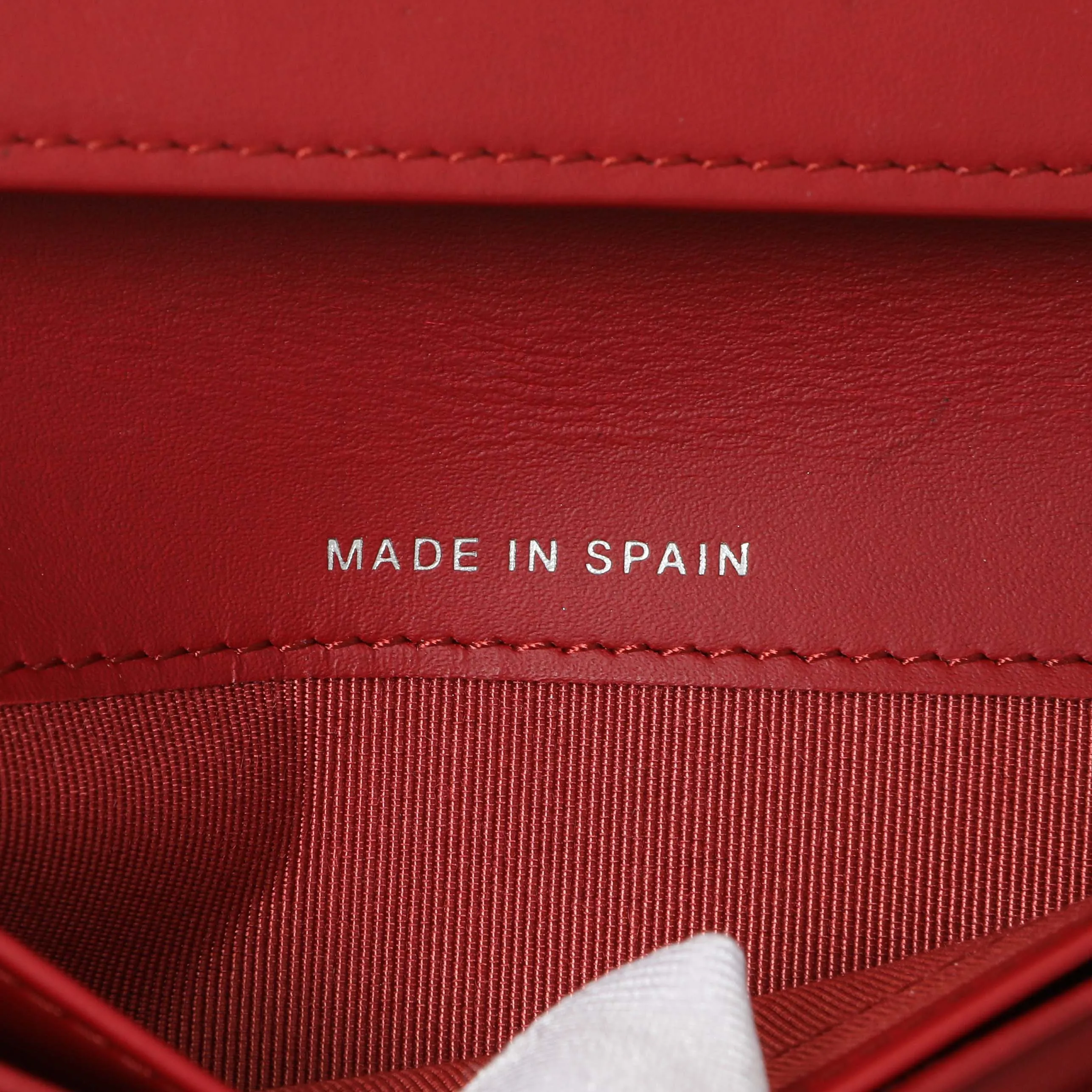 Chanel Red Quilted Caviar Yen Wallet