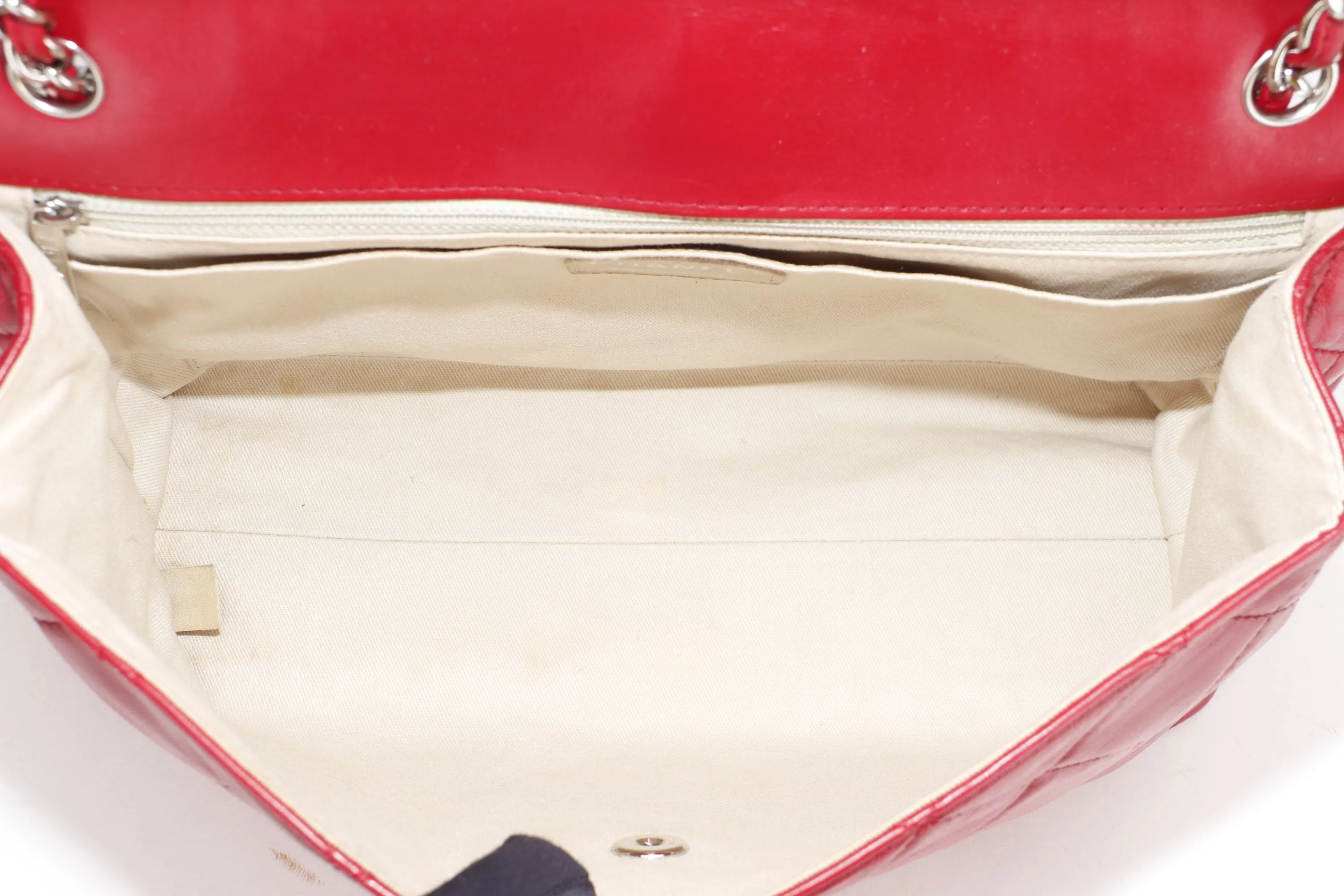 CHANEL RED QUILTED LAMBSKIN 32CM SHOULDER BAG (1466xxxx) SILVER HARDWARE, NO CARD & DUST COVER