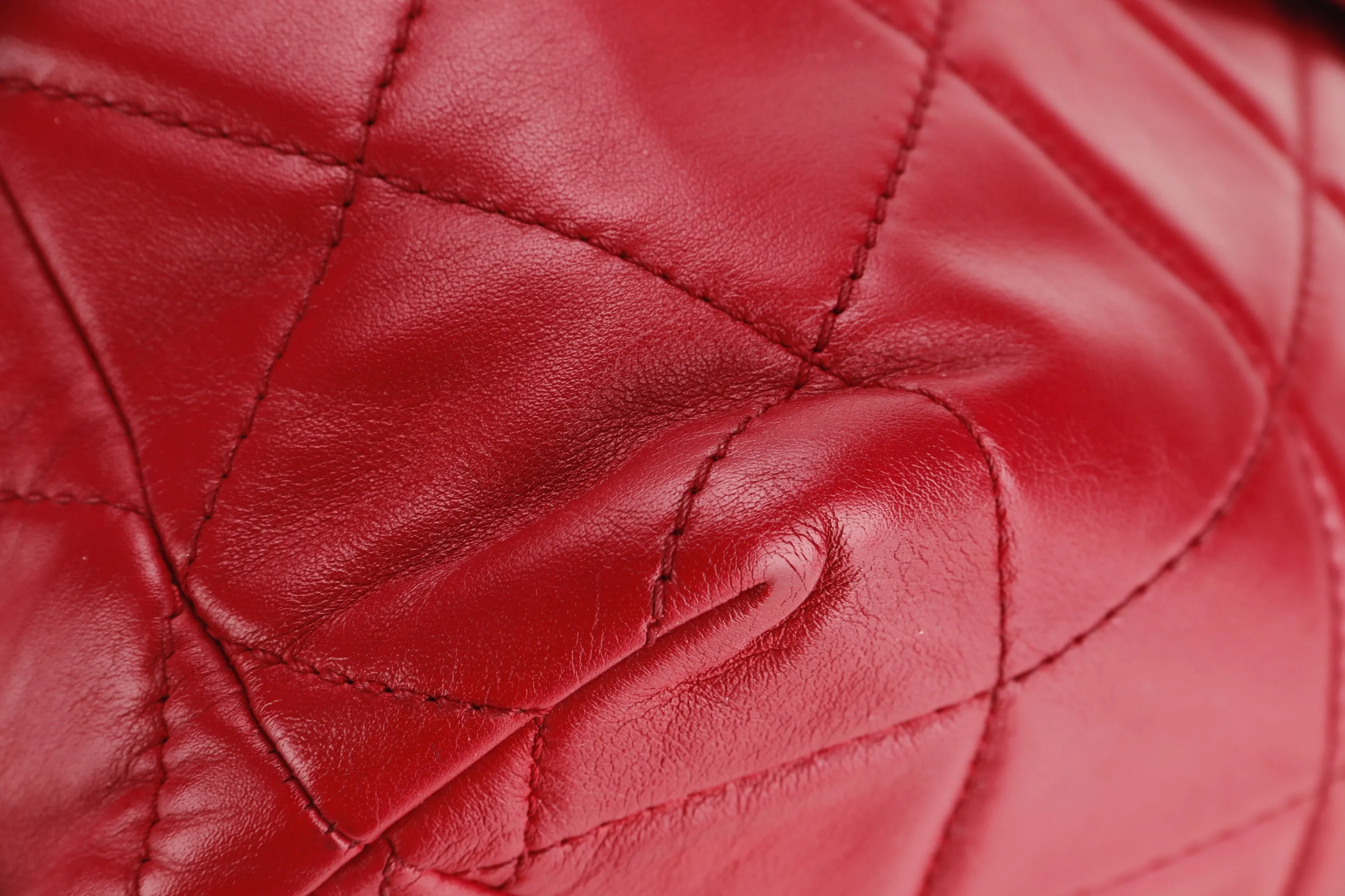 CHANEL RED QUILTED LAMBSKIN 32CM SHOULDER BAG (1466xxxx) SILVER HARDWARE, NO CARD & DUST COVER
