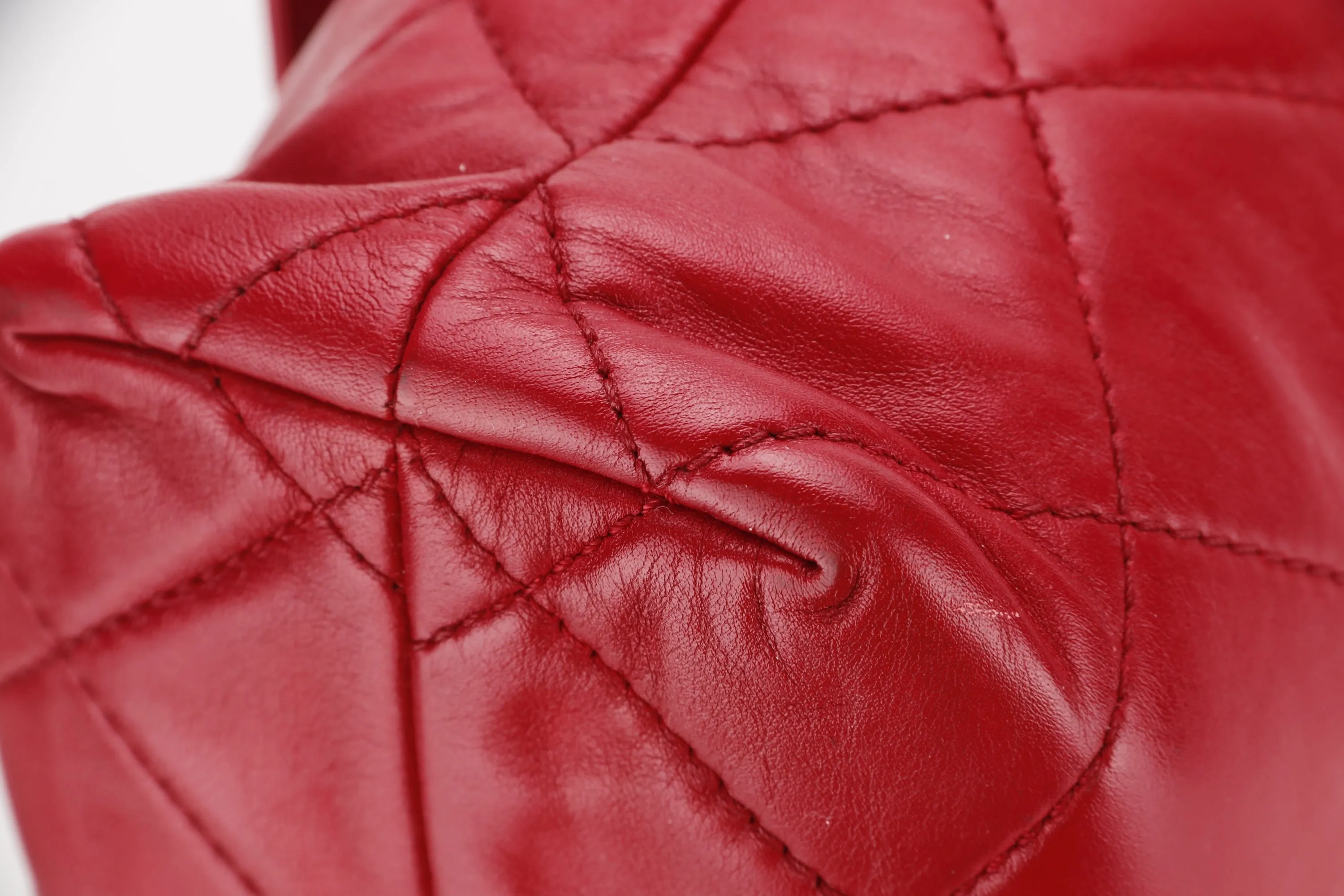 CHANEL RED QUILTED LAMBSKIN 32CM SHOULDER BAG (1466xxxx) SILVER HARDWARE, NO CARD & DUST COVER