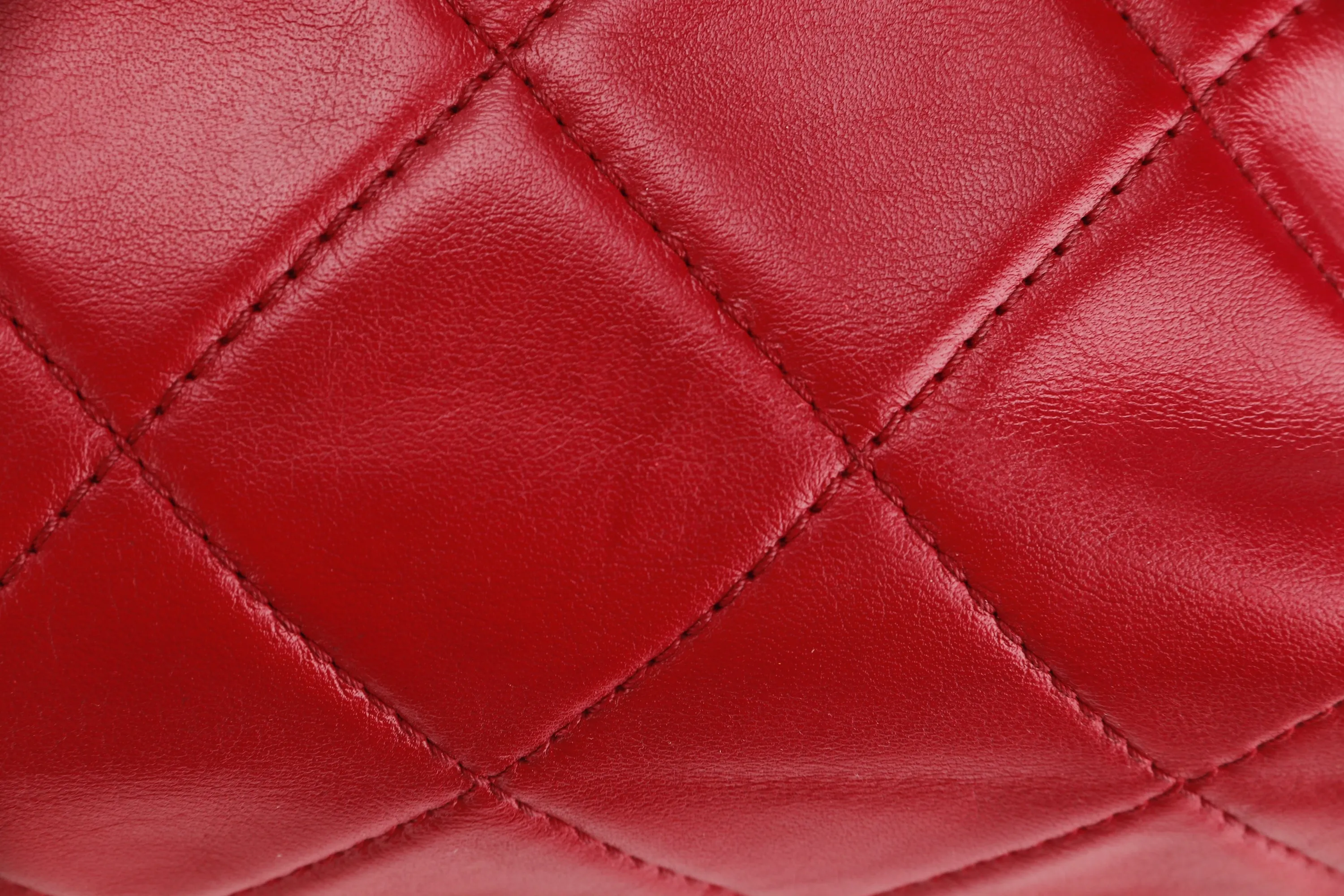CHANEL RED QUILTED LAMBSKIN 32CM SHOULDER BAG (1466xxxx) SILVER HARDWARE, NO CARD & DUST COVER