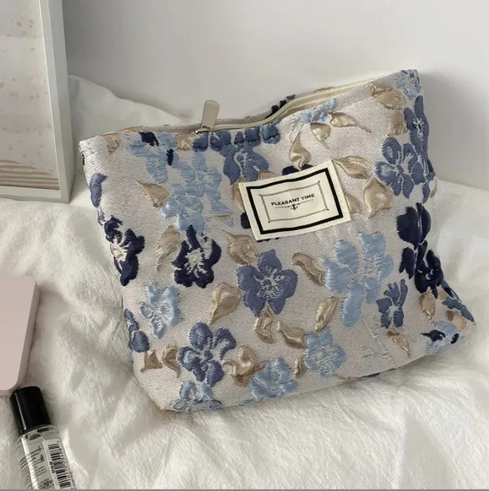 Cosmetic Bag for Women Floral Makeup Case Organizer Embroidered Design Cosmetic Pouch Travel Toiletry Bag Corduroy Canvas Beauty Case
