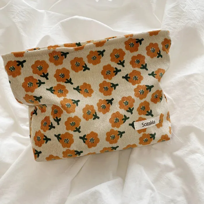 Cosmetic Bag for Women Floral Makeup Case Organizer Embroidered Design Cosmetic Pouch Travel Toiletry Bag Corduroy Canvas Beauty Case