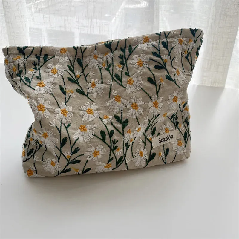 Cosmetic Bag for Women Floral Makeup Case Organizer Embroidered Design Cosmetic Pouch Travel Toiletry Bag Corduroy Canvas Beauty Case