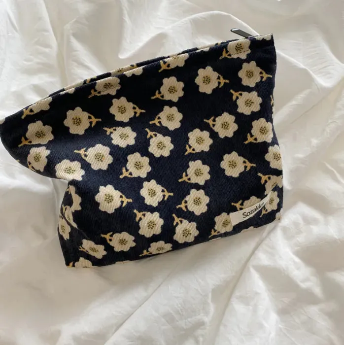 Cosmetic Bag for Women Floral Makeup Case Organizer Embroidered Design Cosmetic Pouch Travel Toiletry Bag Corduroy Canvas Beauty Case