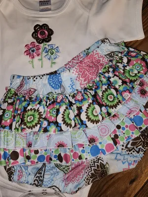 Flower Size 18/24m Two Piece Ruffle Bottom Set