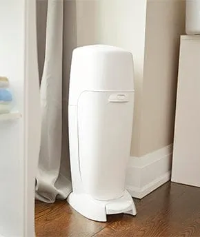 GTBW  Diaper Genie Complete White: Ultimate Odor Lock system, 7 layer refill bag with Air-Tite clamp - 17617