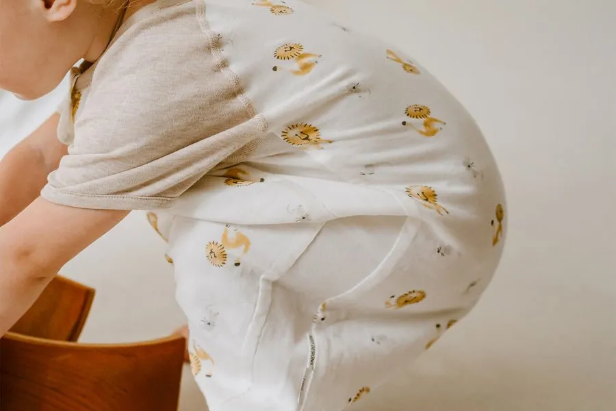 Nest Designs Raglan Bamboo Pima Short Sleeve Footed Sleep Bag 0.6 TOG - The Lion and The Mouse