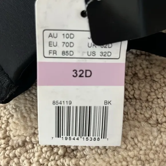 NWT Wacoal Red Carpet Convertible Black Strapless Bra size 32D