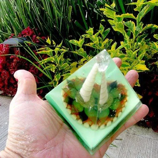 Pyramid with Quantum Generator of the Fourth Chakra Anahatta