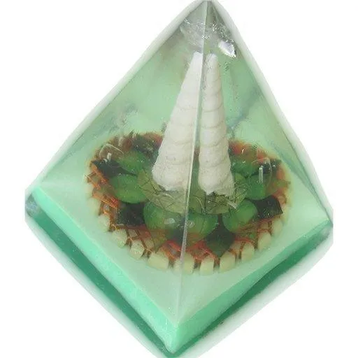 Pyramid with Quantum Generator of the Fourth Chakra Anahatta