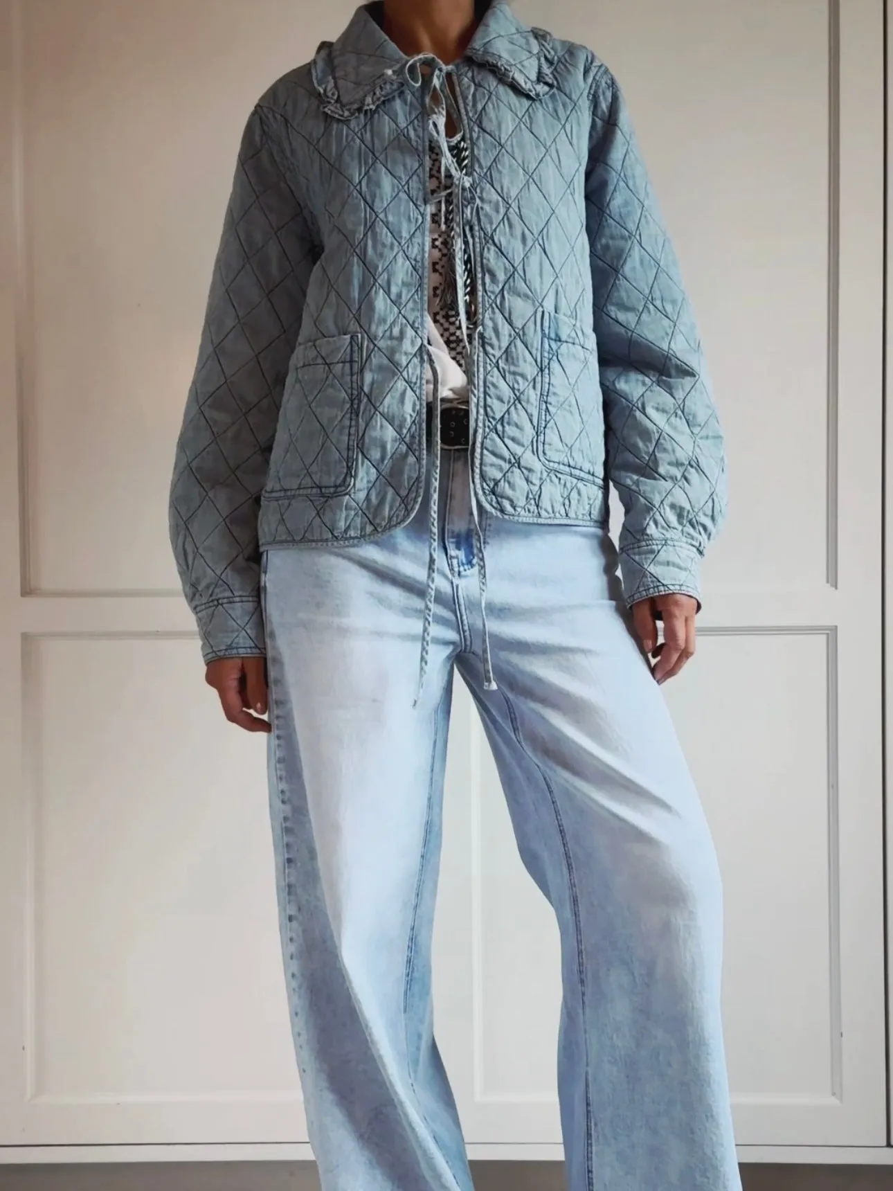 QUILTED DENIM TIE JACKET - BLUE