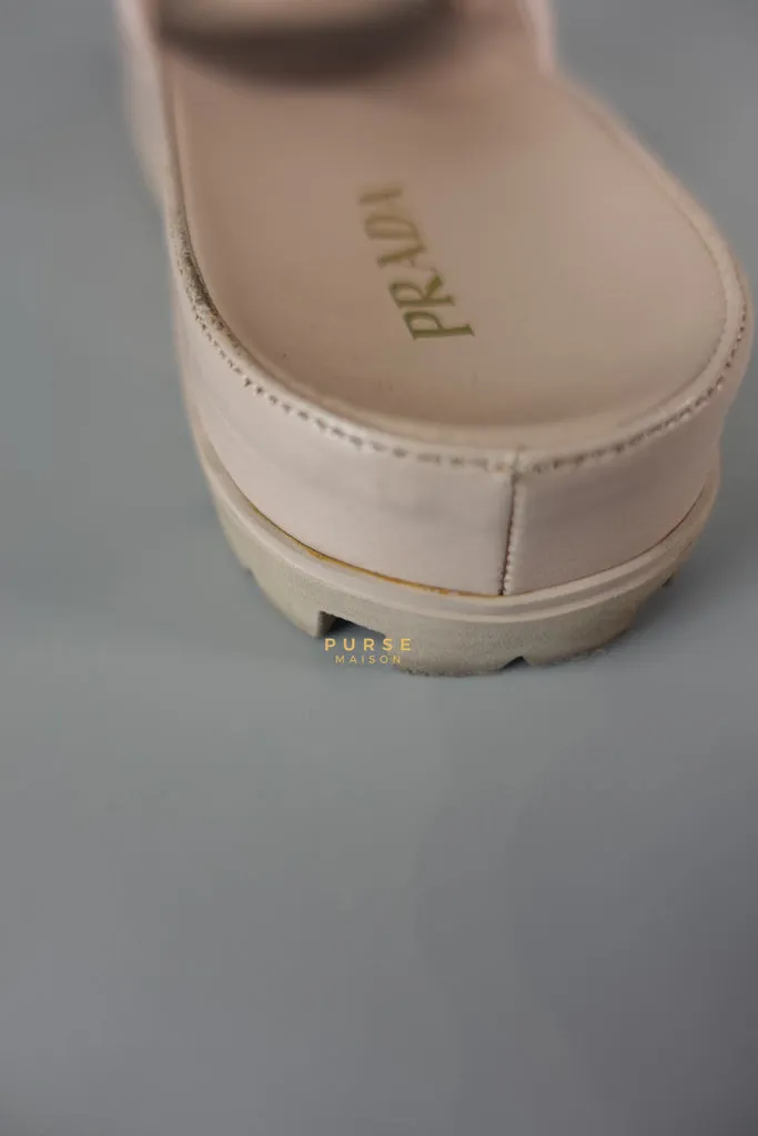 Quilted Nappa Leather Women's Slides in Beige Size 39 Eu (24.5 cm)