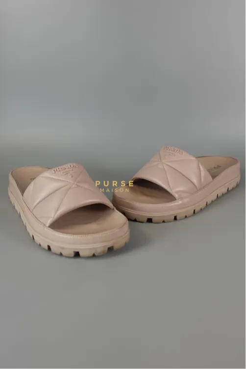 Quilted Nappa Leather Women's Slides in Beige Size 39 Eu (24.5 cm)