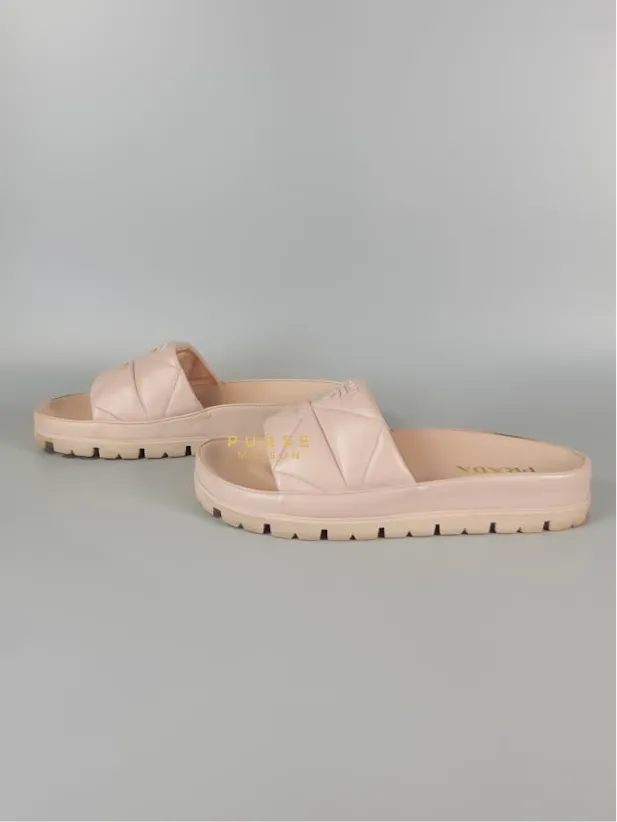 Quilted Nappa Leather Women's Slides in Beige Size 39 Eu (24.5 cm)