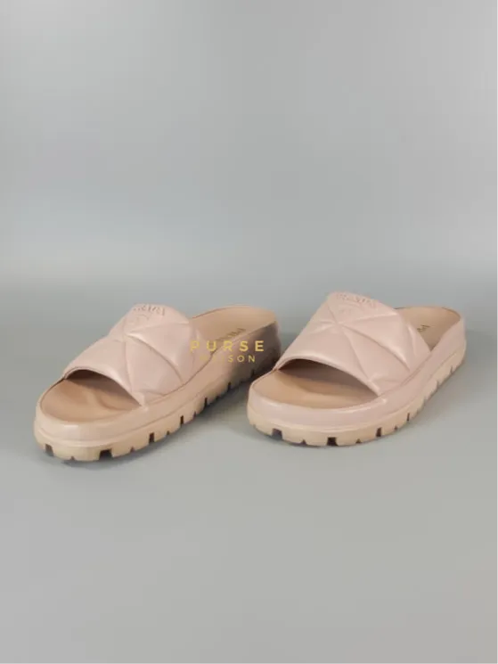 Quilted Nappa Leather Women's Slides in Beige Size 39 Eu (24.5 cm)