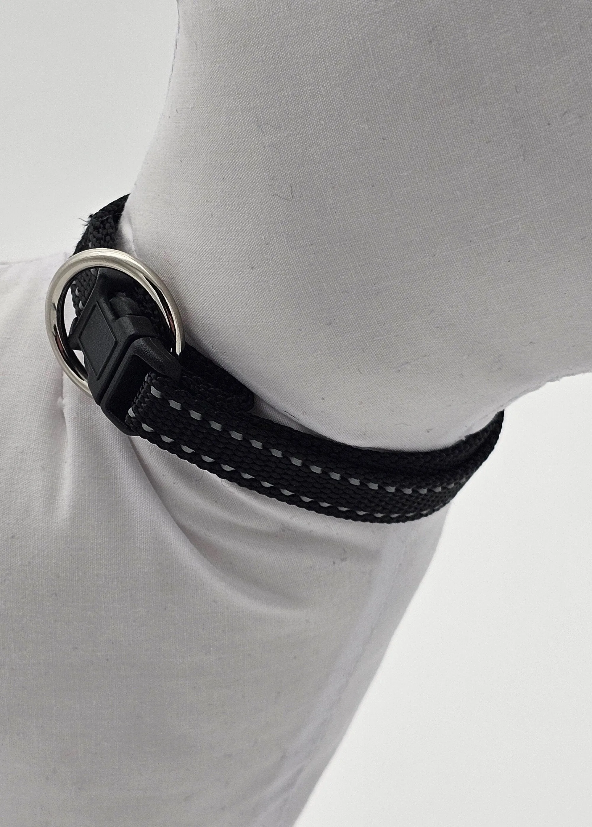 Reflective pet collar