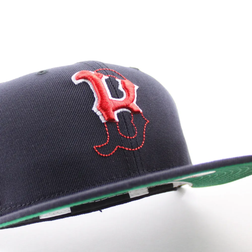Tear off Logo Boston Red Sox 2004 World Series New Era 59Fifty Fitted Hat (GITD Navy Green Under Brim)