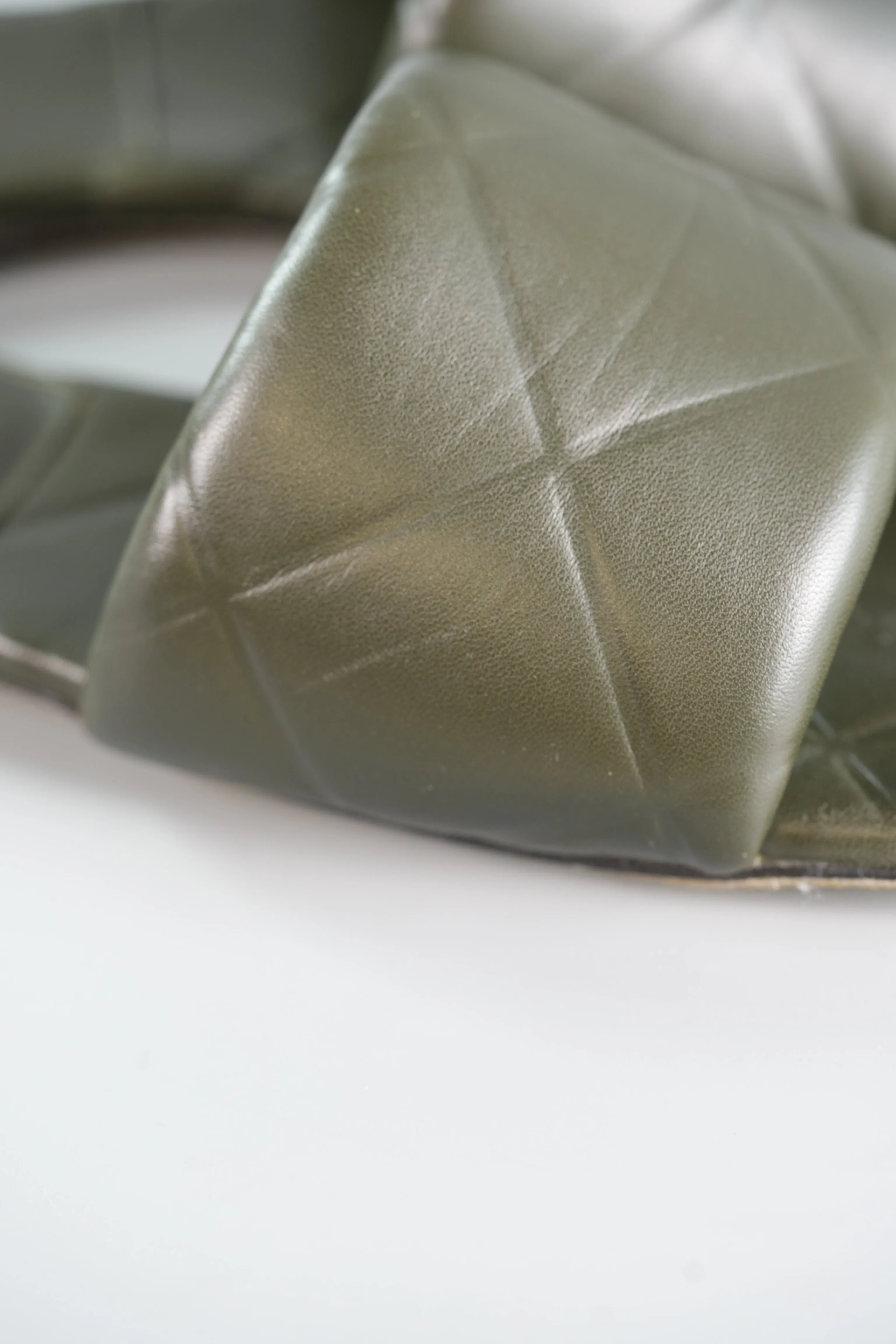 The Rubber Libo Quilted Embossed Army Green Sandals Size 39 (26cm)