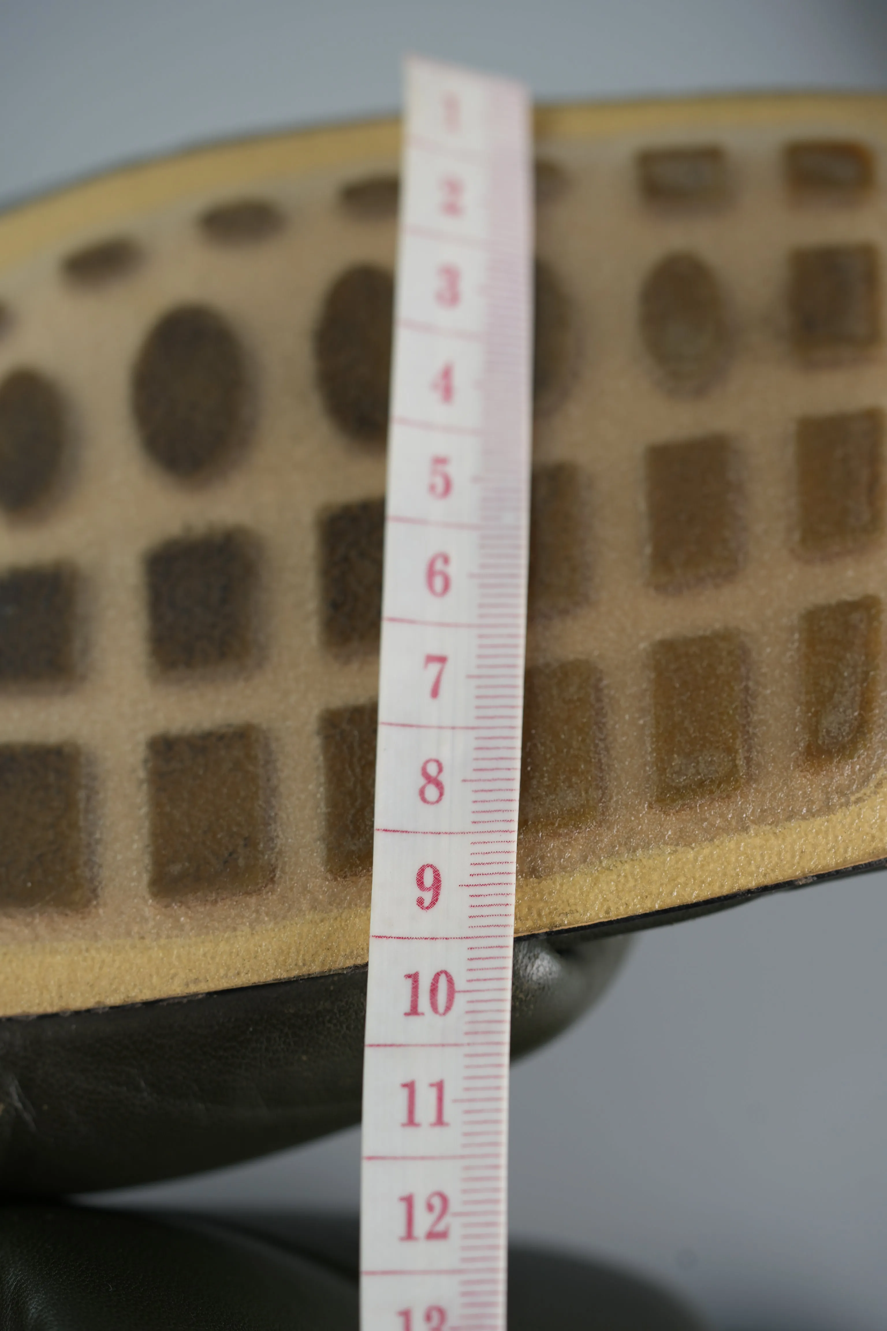 The Rubber Libo Quilted Embossed Army Green Sandals Size 39 (26cm)