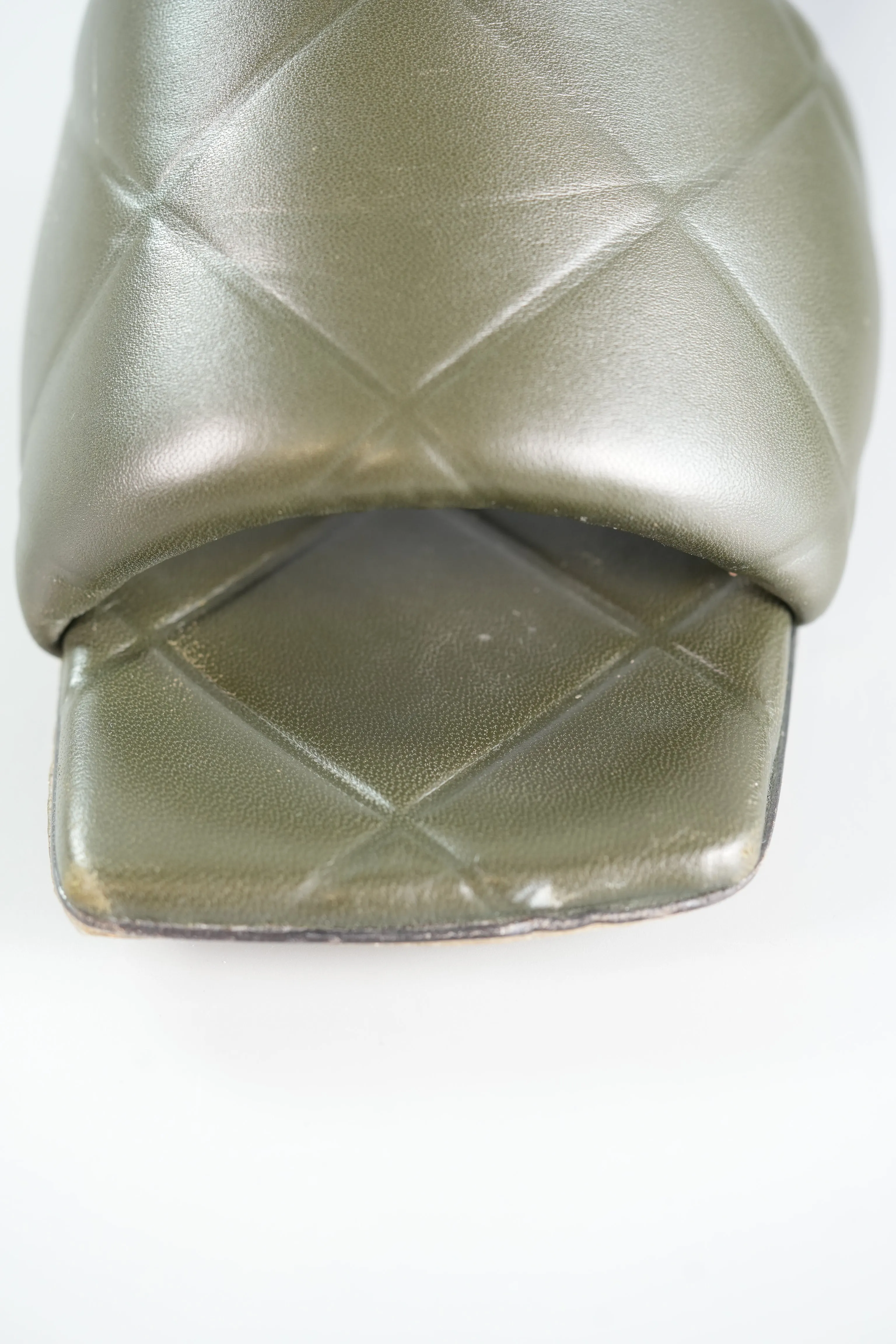 The Rubber Libo Quilted Embossed Army Green Sandals Size 39 (26cm)