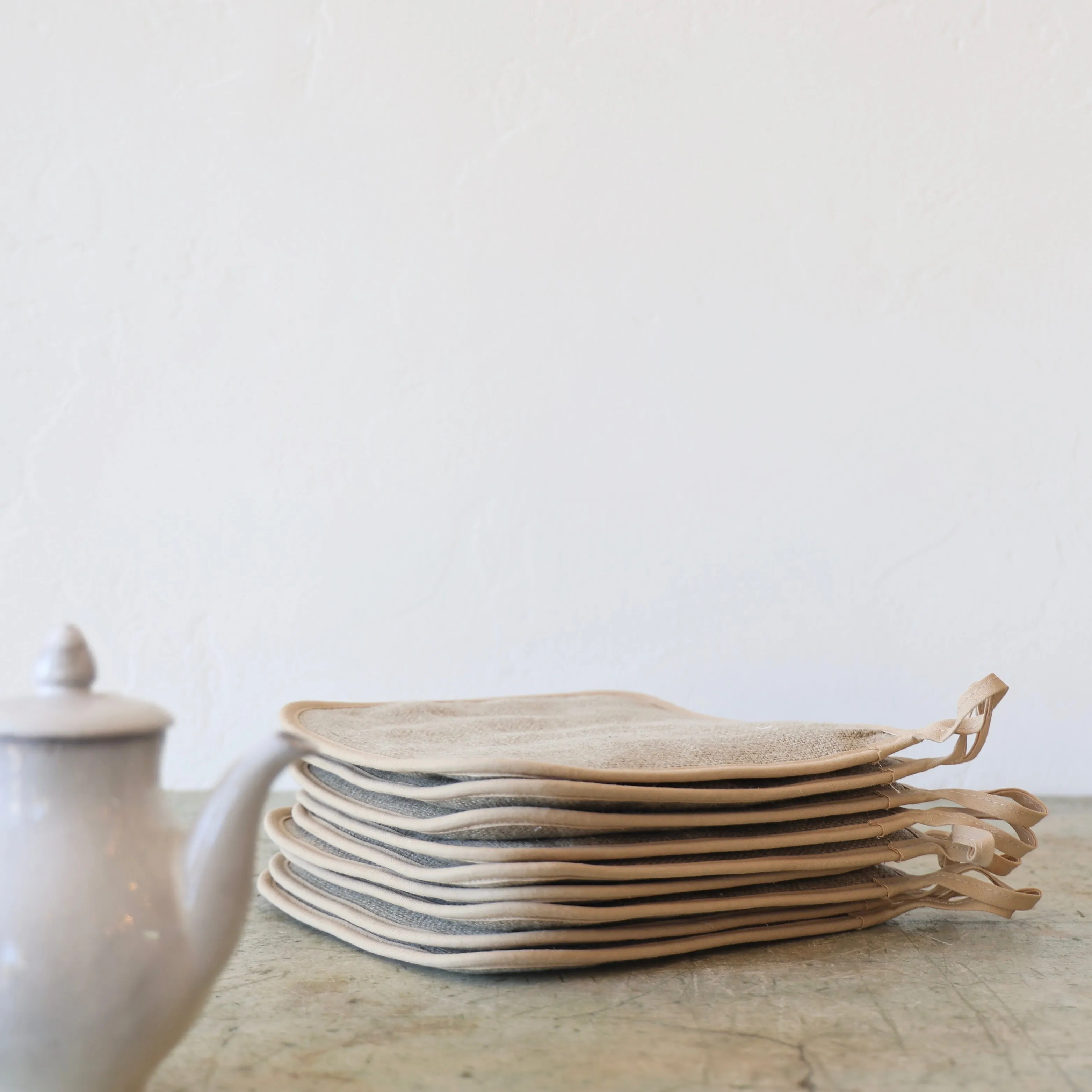 Thieffry Pot Holder