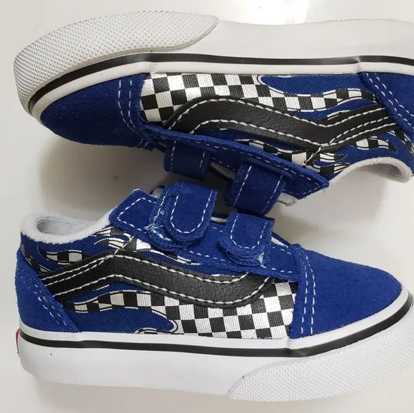 Vans Old Skool V &quot;Reflective Flame.&quot; Toddler size- 6c. Blue/ Black/ Silver
