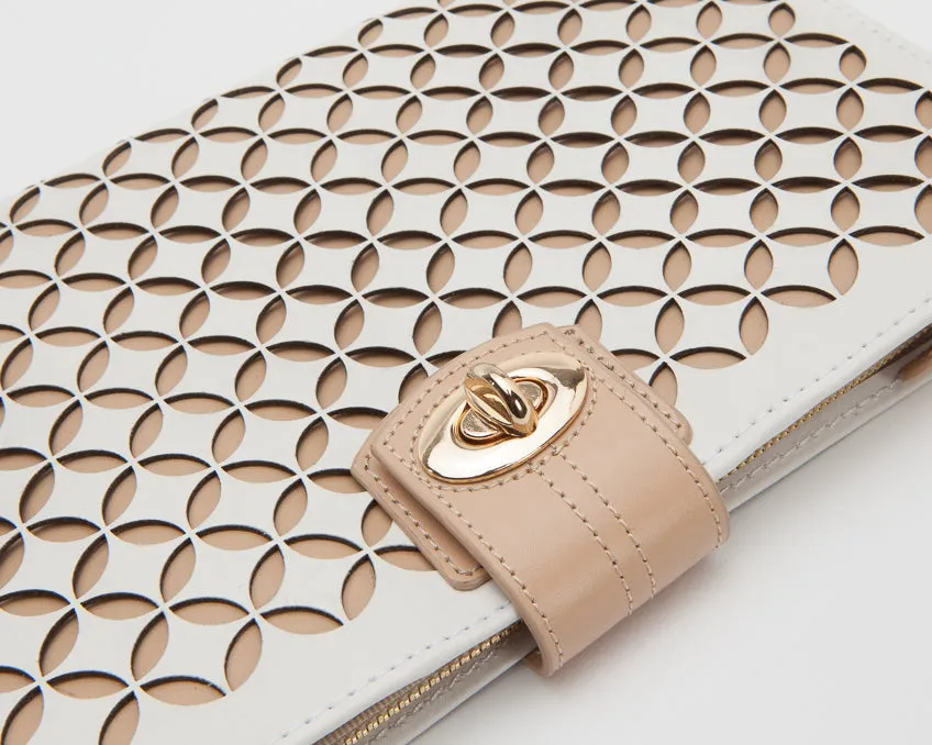 WOLF Chloé Jewelry Portfolio - Cream
