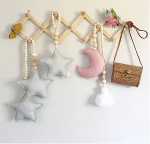 Wooden Expandable Wall Hanger
