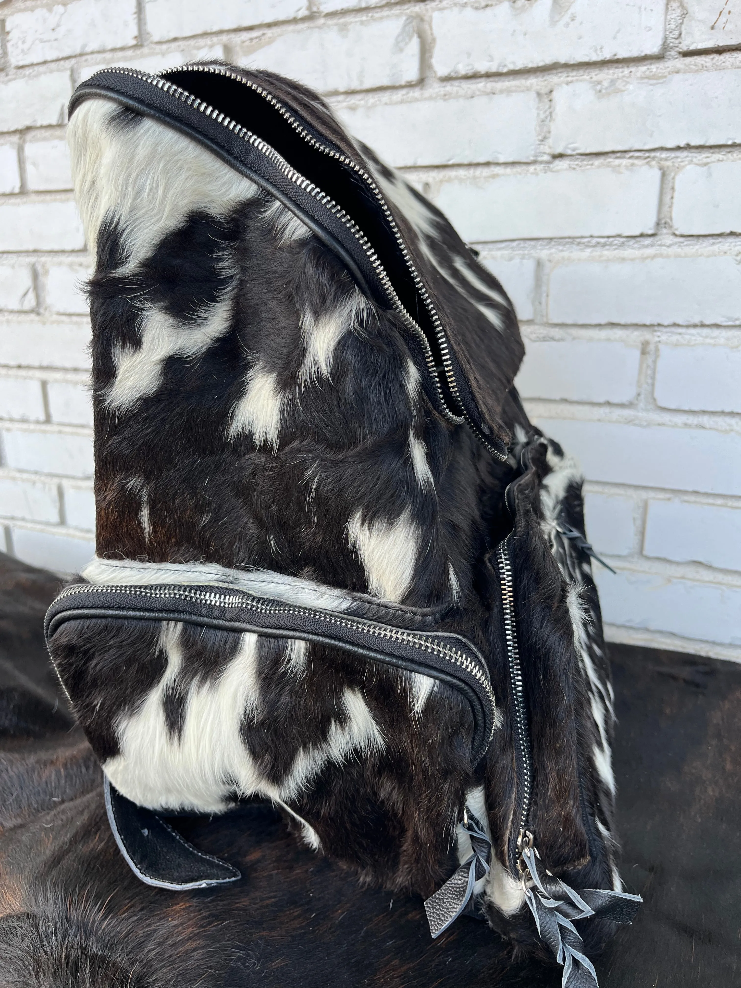 XL Cowhide   Black Leather Backpack