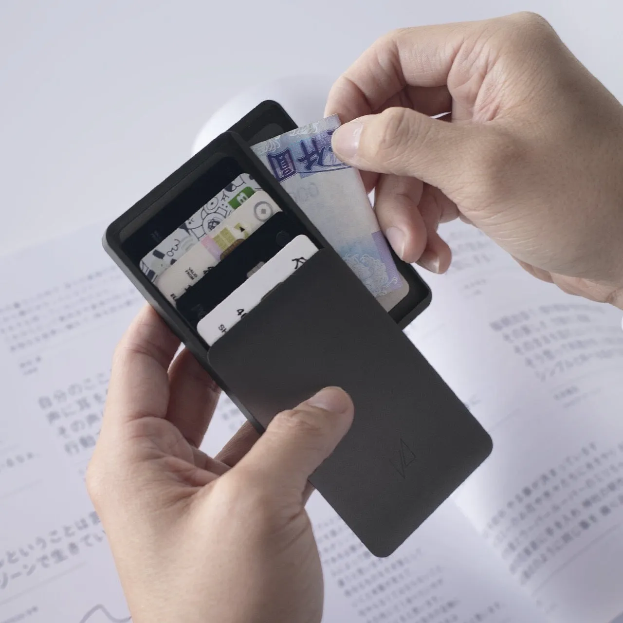 ZENLET 2 Series - The Most Elegant Aluminum Quick Access Wallets